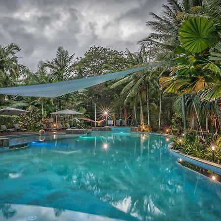 Oasis At Palm Cove Aparthotel Luaran gambar