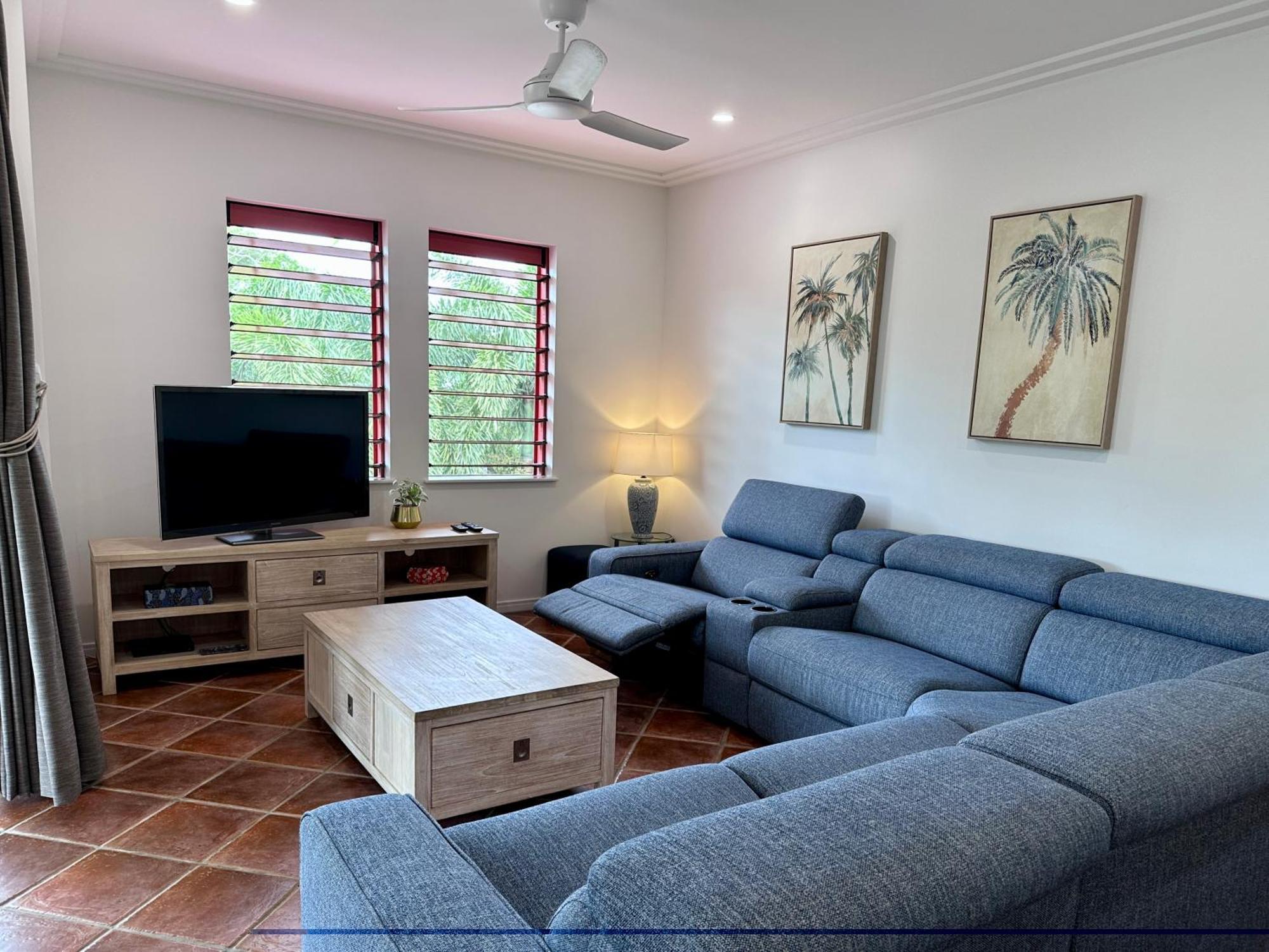 Oasis At Palm Cove Aparthotel Luaran gambar